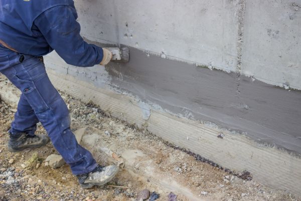 Foundation Crack Sealing in Sylvania