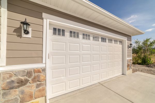 Cost of Garage Lifting in Sylvania